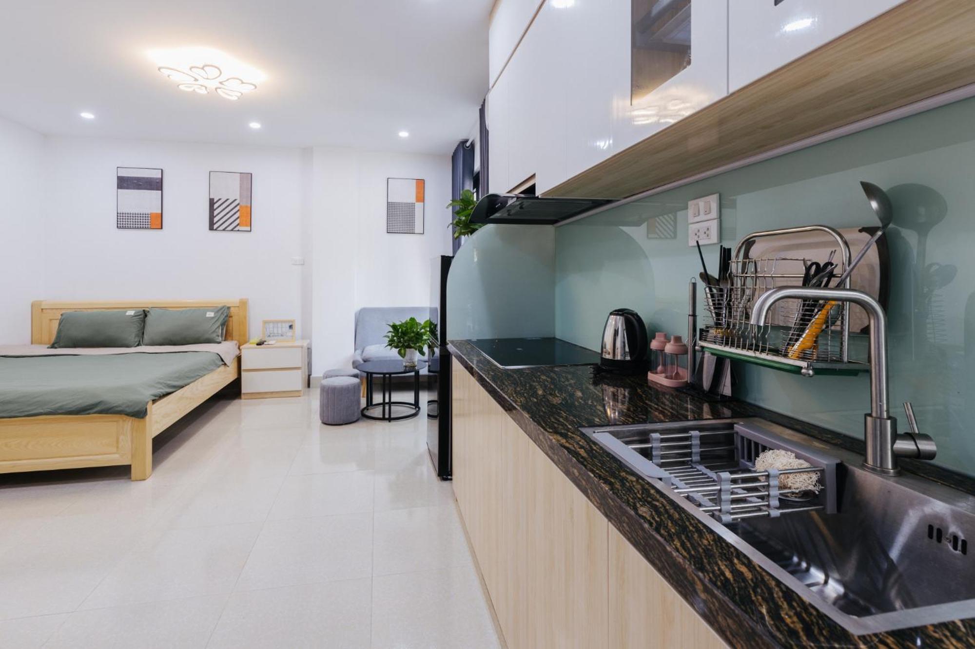 9 Light Apartment Hanoi Exterior photo