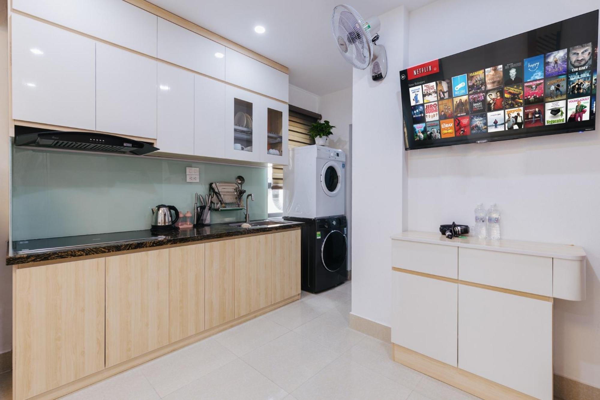 9 Light Apartment Hanoi Exterior photo