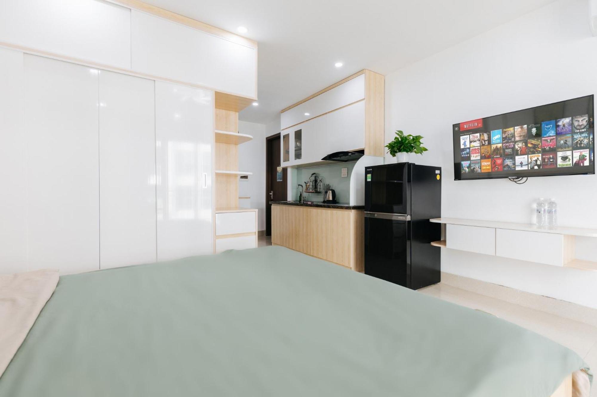 9 Light Apartment Hanoi Exterior photo